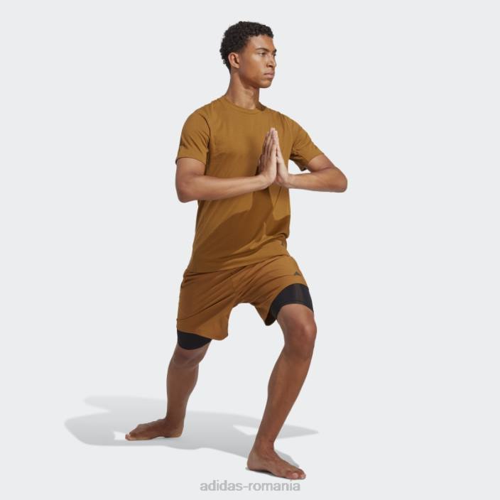 Adidas pantaloni scurți 2 în 1 pentru antrenament yoga bronz bărbați bronz/negru 2JBN21113