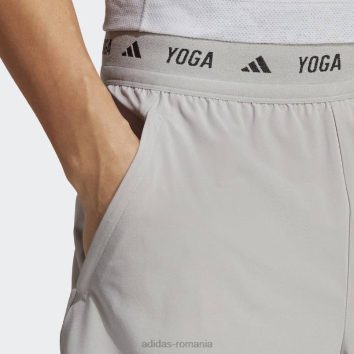 Adidas Pantaloni scurți 2-în-1 pentru antrenament yoga mgh, gri solid bărbați mgh solid gri/alb 2JBN14494