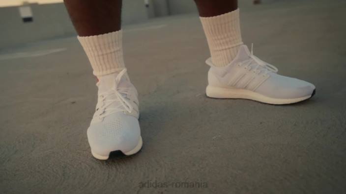 Adidas pantofi albi pentru alergare ultraboost 5 ADN adidas bărbați alb 2JBN3831