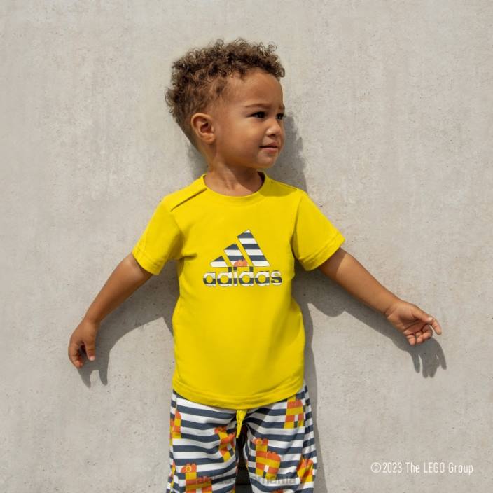 Adidas x set de tricou și pantaloni lego clasic, galben de modă unisex galben 2JBN18681