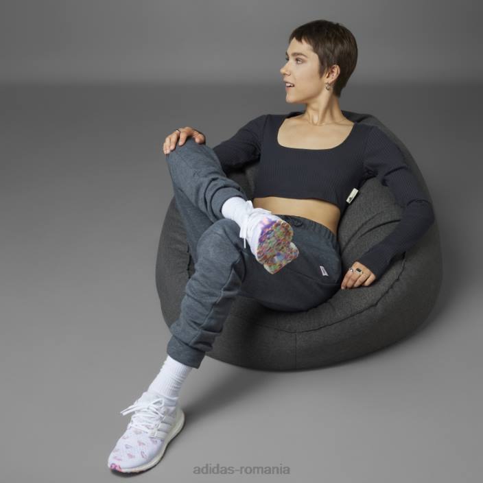 Adidas pantaloni de jogging gri închis pentru ziua Îndrăgostiților femei erica gri închis 2JBN16481